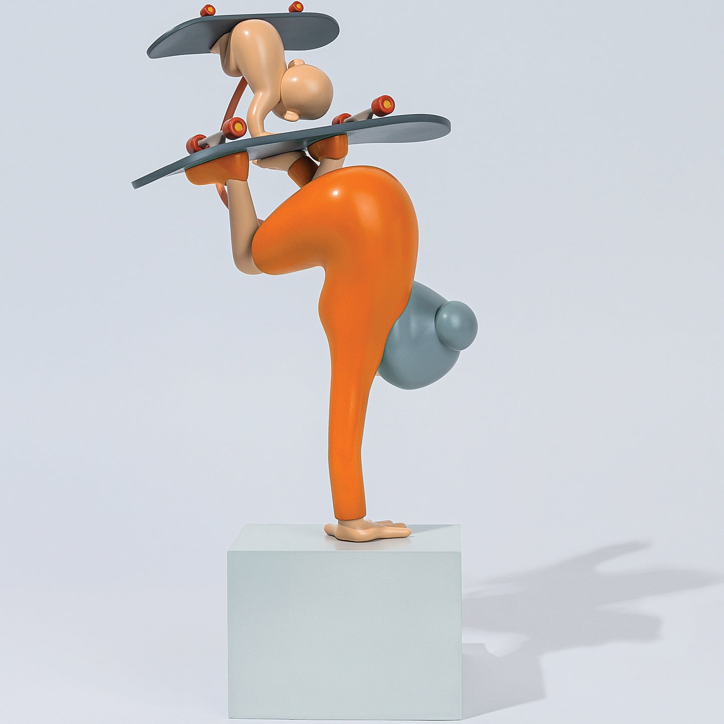 Joan Cornella - DOUBLE HAND STAND