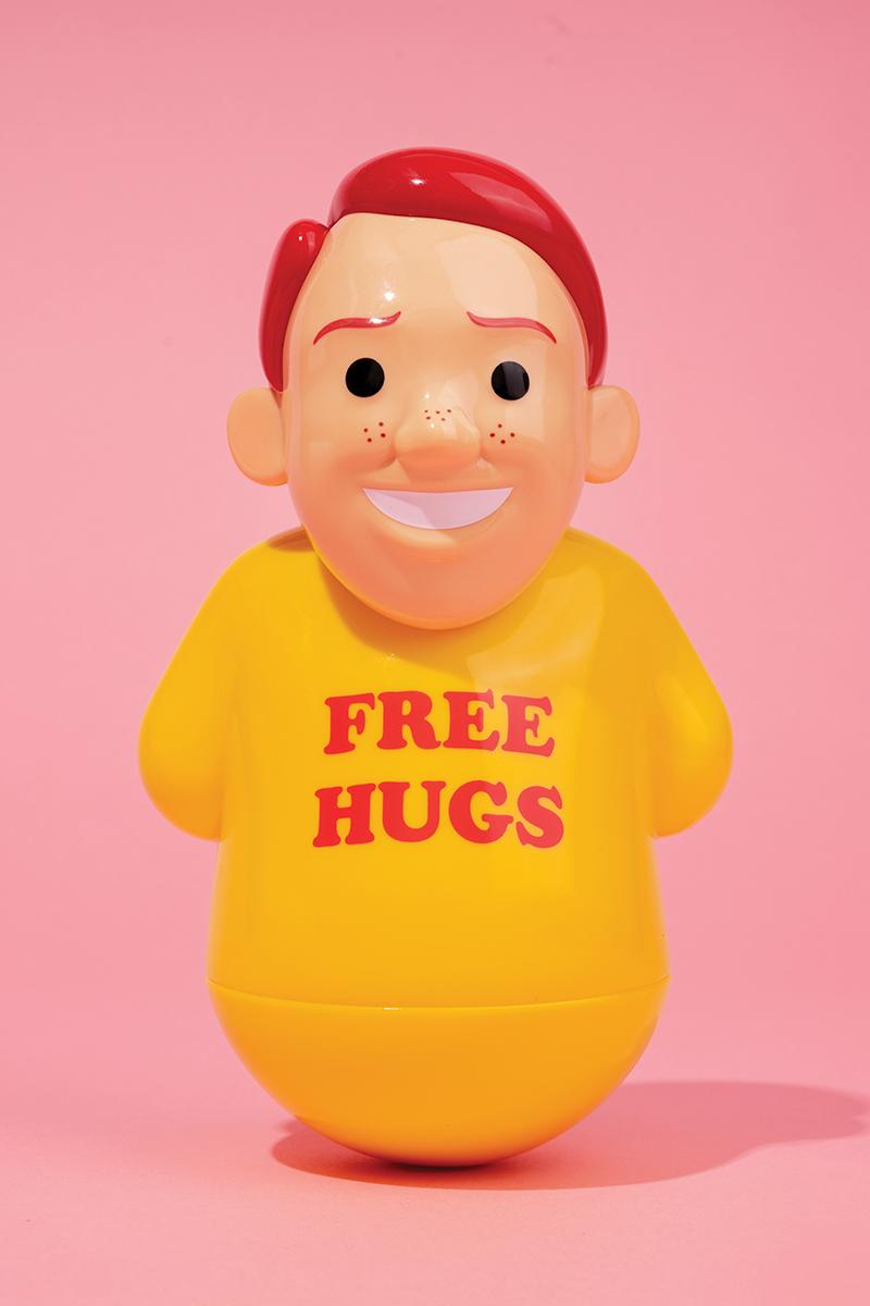 Joan Cornella - Free Hugs