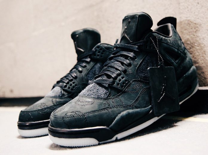 Kaws Jordan 4 Black