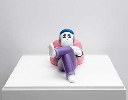 Jun Oson - Relax - Limited Edition Resin Sculpture - 17.8cm × 38.1cm × 17.8cm - 3