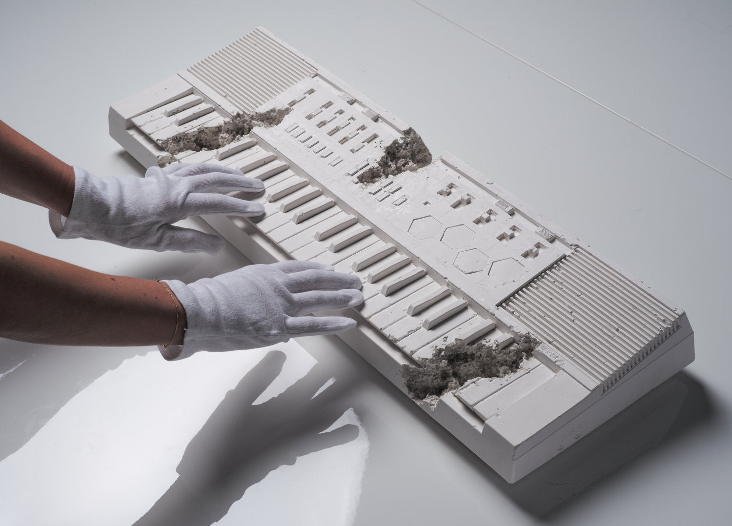 Daniel Arsham Future Relic 09 Keyboard 2018 - [3whitedots]